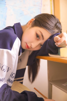 莲花坐姿在办公室的适用性